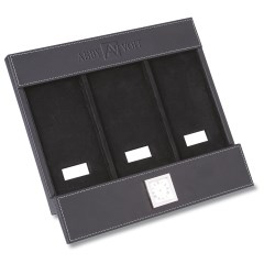 View a larger, more detailed picture of the Metropolitan Desktop Charging Station