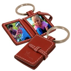 View a larger, more detailed picture of the Remi Photo Key Tag