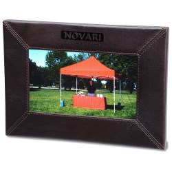 View a larger, more detailed picture of the Leather 7 Digital Photo Frame