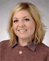 4imprint employee Samantha, SEO digital analyst and copywriter