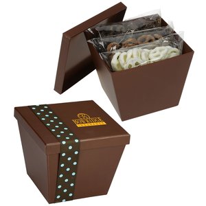 Large Snack Box - Pretzels Main Image