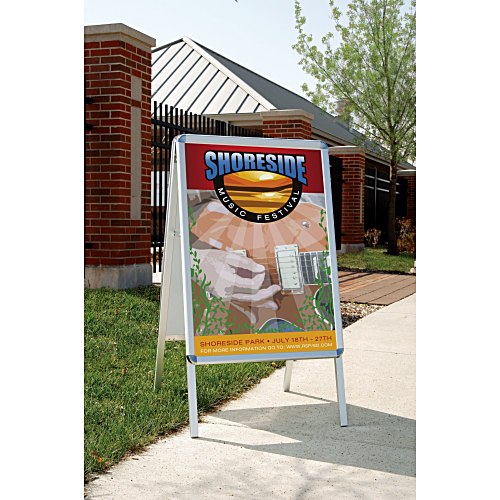Exhibitor Series 900 Poster Display Kit Main Image