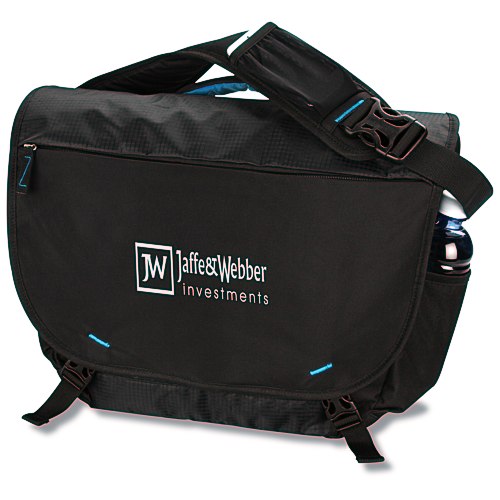 Zoom Day Trip Sling Messenger Main Image