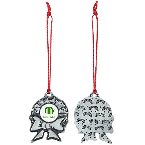 Classic Ornament - Wreath Main Image