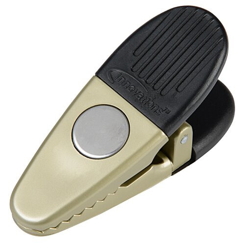 Additional Image 2 - a black and tan clip