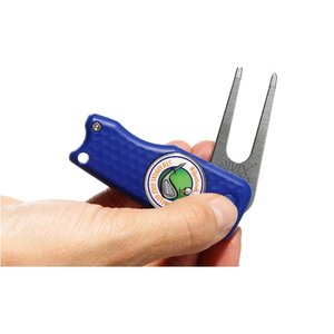 Additional Image 1 - a hand holding a golf ball cutter