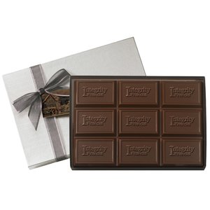 Additional Image 1 - a chocolate bar with a bow