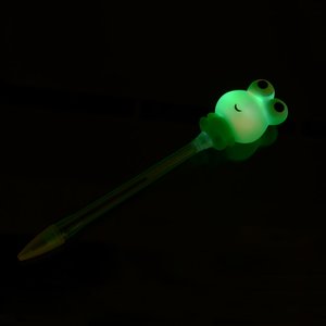 Additional Image 3 - a green light on a stick