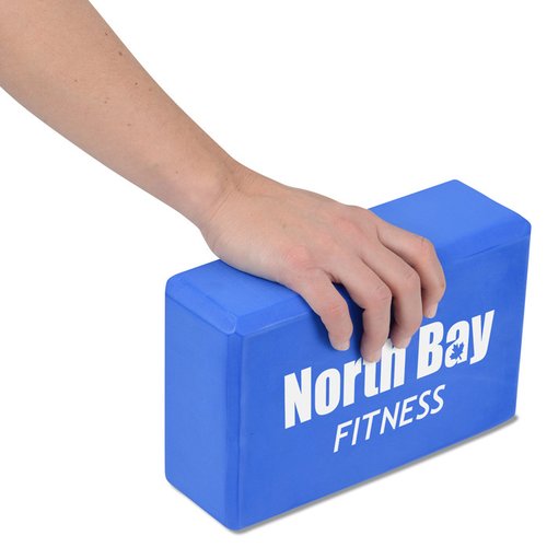 Additional Image 3 - a hand holding a blue block