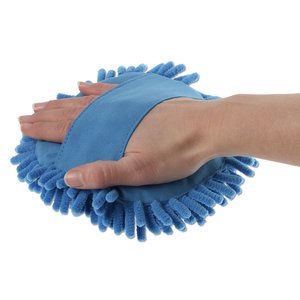 Additional Image 2 - a hand holding a blue object