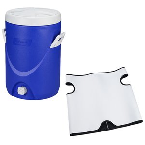 Additional Image 2 - a blue bucket and white shorts
