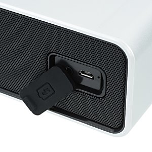 Additional Image 3 - a close up of a plug