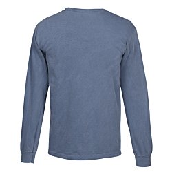 a blue long sleeved shirt