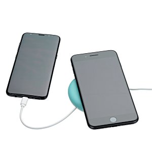 Additional Image 3 - a pair of cell phones connected to a charger