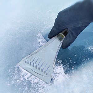 Additional Image 2 - a person spraying a spray bottle