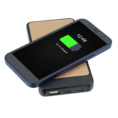Additional Image 3 - a cellphone with a green battery