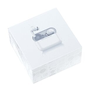 Additional Image 7 - a white box with a picture on it