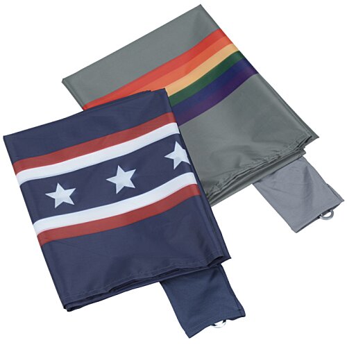 Additional Image 5 - a blurry image of a scarf
