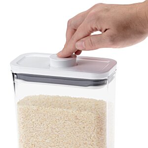 Additional Image 5 - a hand holding a plastic container with a lid