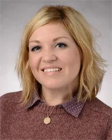 4imprint employee Samantha, SEO digital analyst and copywriter
