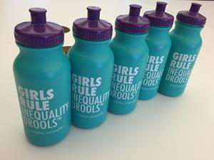 linqin Womens Football Water Bottle for Men Boys Girls Color